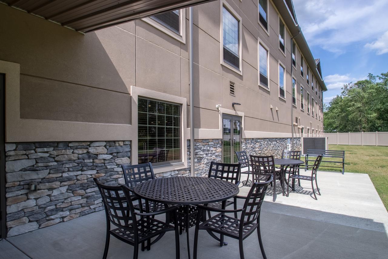 Cobblestone & - St Marys Hotel St. Marys
